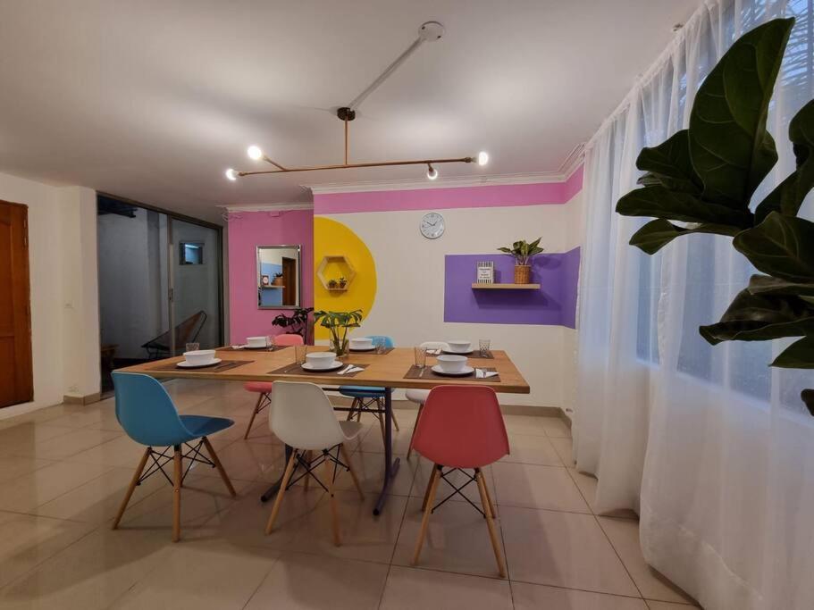 El Jardin De Manila Apartman Medellín Kültér fotó